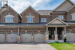 32 HORIZON AVENUE | Cavan-Monaghan Ontario | Slide Image Two