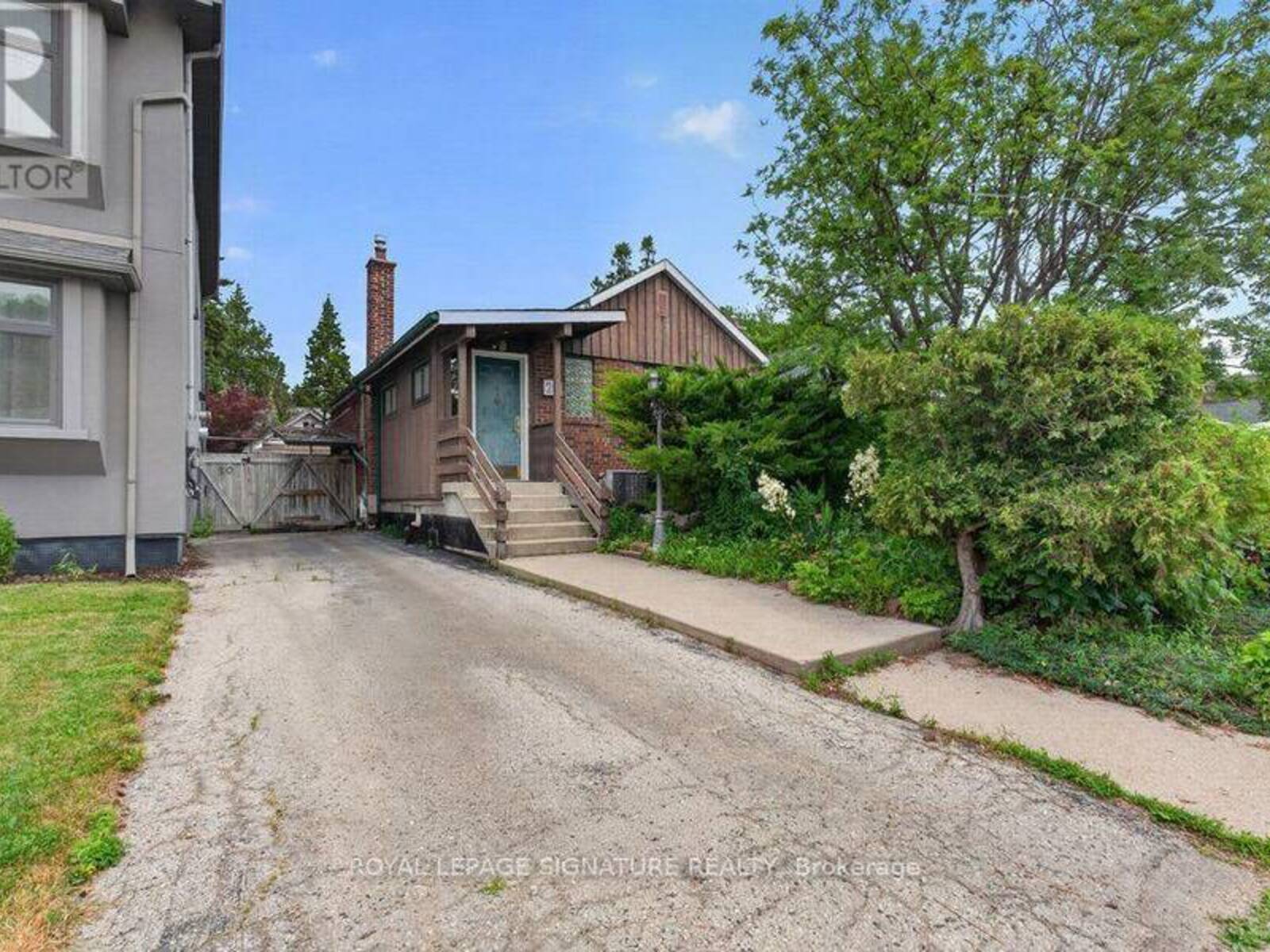 20 TIAGO AVENUE, Toronto, Ontario M4B 2A1