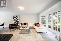 198 ROMFIELD CIRCUIT | Markham Ontario | Slide Image Four