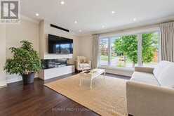 55 RAYSIDE DRIVE | Toronto Ontario | Slide Image Eight