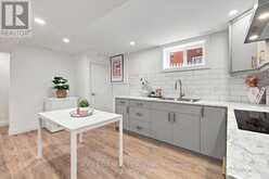 212 WEST 33RD STREET | Hamilton Ontario | Slide Image Nine