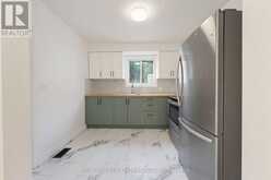 805 TATE AVENUE | Hamilton Ontario | Slide Image Thirteen