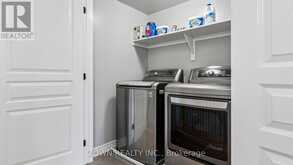 233 SITTELLE PRIVATE | Ottawa Ontario | Slide Image Seventeen