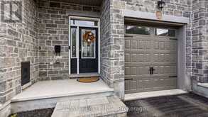 233 SITTELLE PRIVATE | Ottawa Ontario | Slide Image Twenty-eight