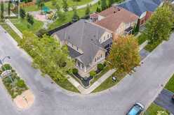 28 O'SHEA CRESCENT | Ajax Ontario | Slide Image Three