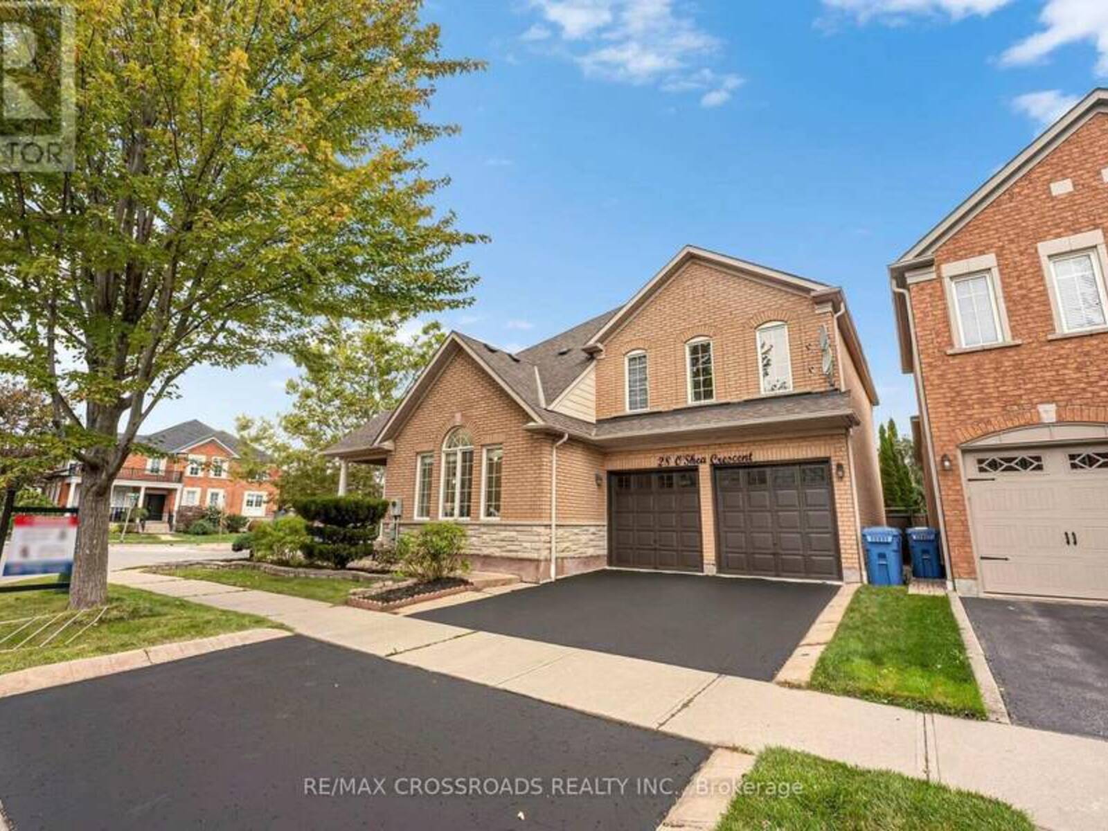 28 O'SHEA CRESCENT, Ajax, Ontario L1T 4W7