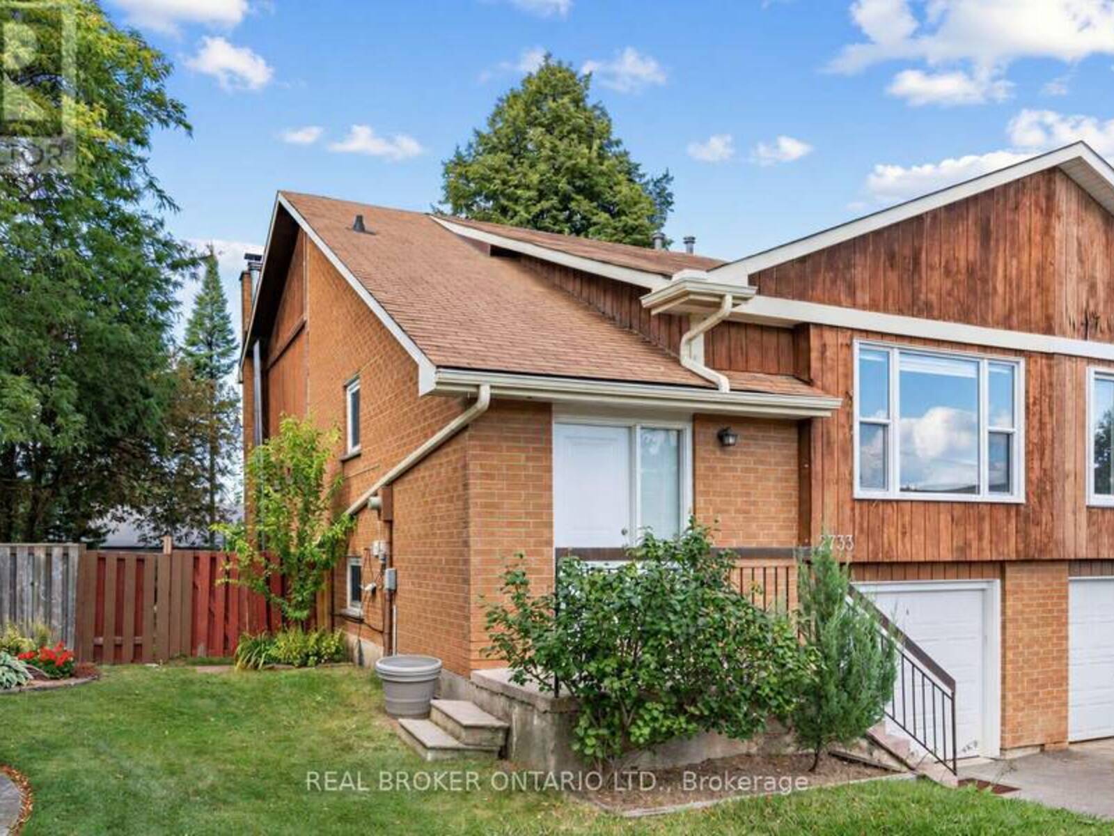 2733 LOS PALMAS COURT, Mississauga, Ontario L5N 2G6