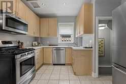72 VINCENT STREET | Newmarket Ontario | Slide Image Fifteen