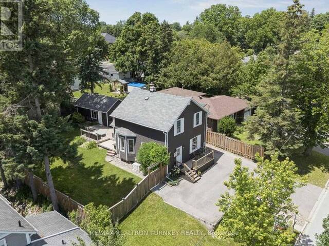 72 VINCENT STREET Newmarket Ontario, L3Y 4G5 - 3 Bedrooms Home For Sale
