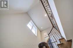 33 MAZARINE LANE | Richmond Hill Ontario | Slide Image Twelve