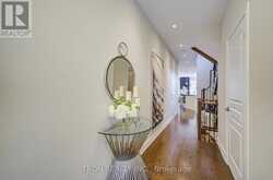 33 MAZARINE LANE | Richmond Hill Ontario | Slide Image Seven