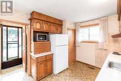 30 GOLDFINCH ROAD | Hamilton Ontario | Slide Image Thirteen