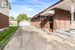 30 GOLDFINCH ROAD | Hamilton Ontario | Slide Image Forty-six