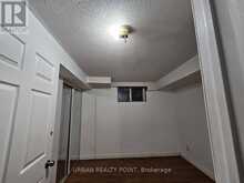 31 IVYBRIDGE DRIVE | Brampton Ontario | Slide Image Six