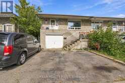 31 IVYBRIDGE DRIVE | Brampton Ontario | Slide Image One
