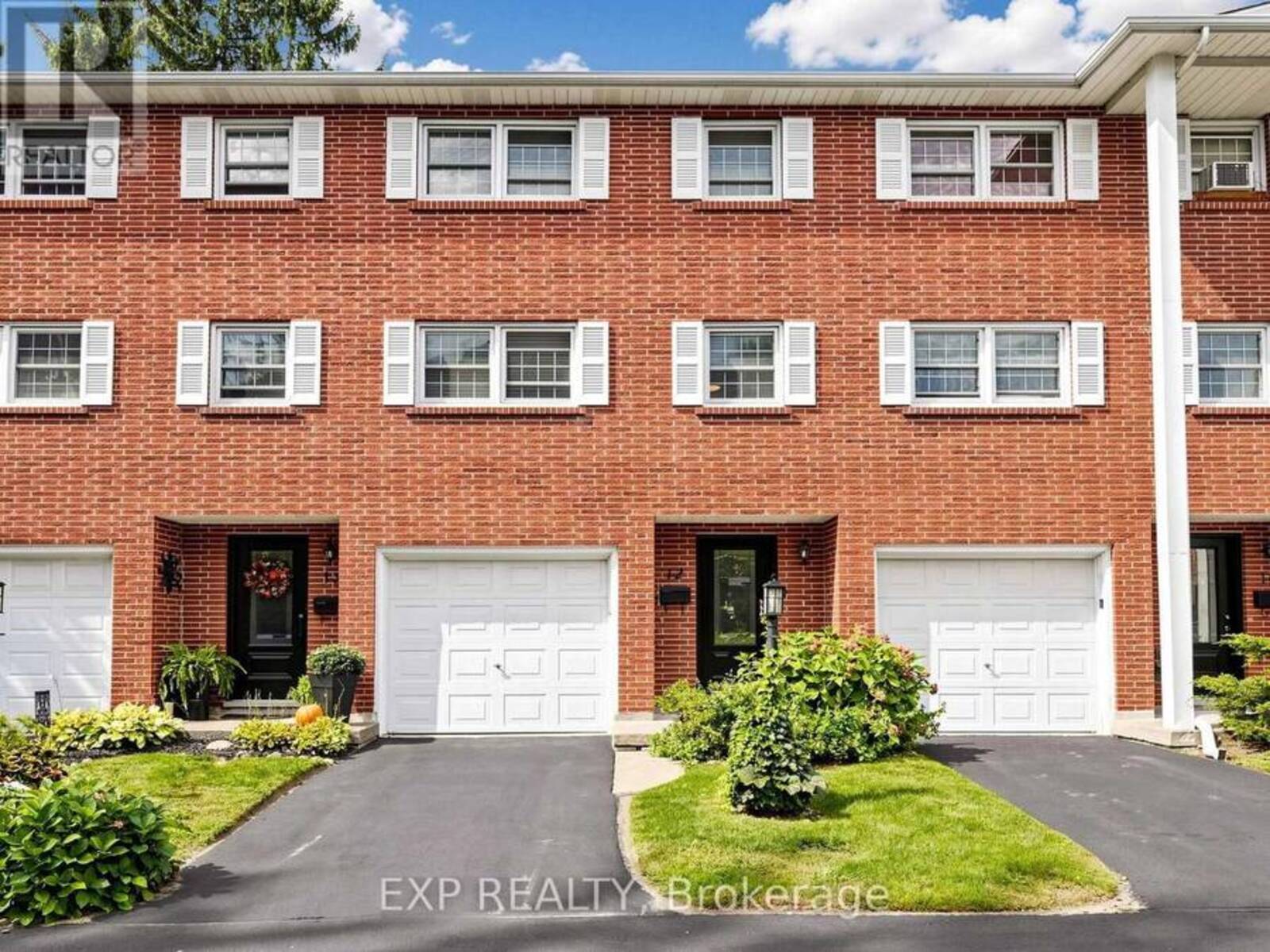 12 - 91 LIVINGSTON AVENUE, Grimsby, Ontario L3M 1L4