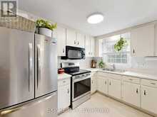 12 - 91 LIVINGSTON AVENUE | Grimsby Ontario | Slide Image Twelve
