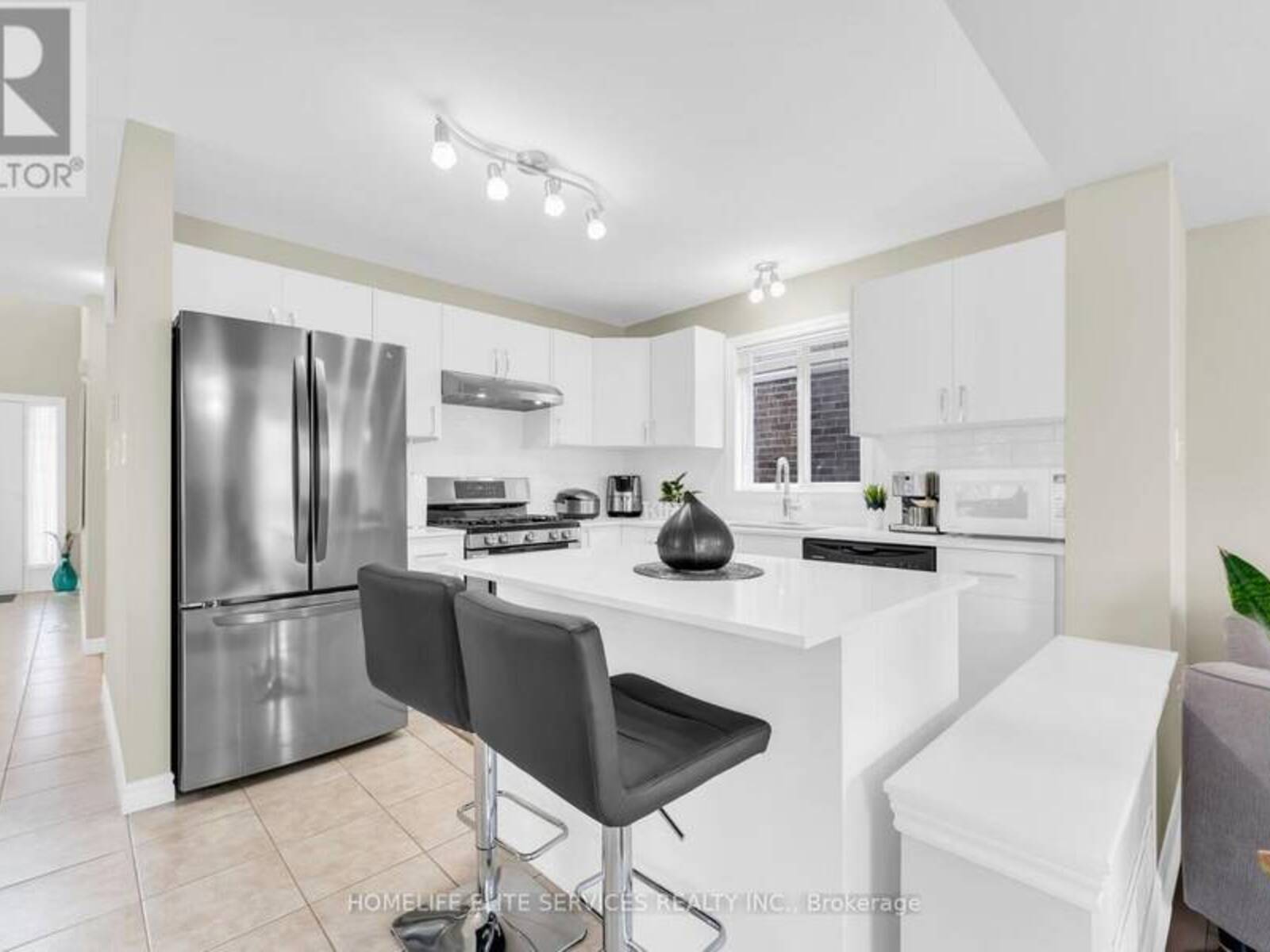 1185 SANDBAR STREET, London, Ontario N6G 0G6