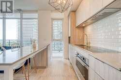 1207 - 70 ANNIE CRAIG DRIVE | Toronto Ontario | Slide Image Eight
