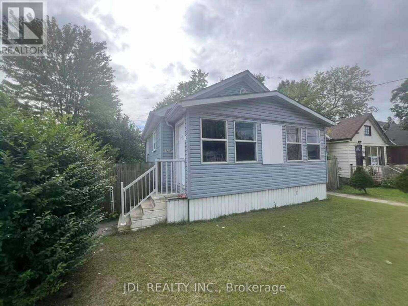 1045 OXFORD STREET E, London, Ontario N5Y 3L1