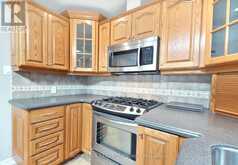 867 UPPER SHERMAN AVENUE | Hamilton Ontario | Slide Image Nine