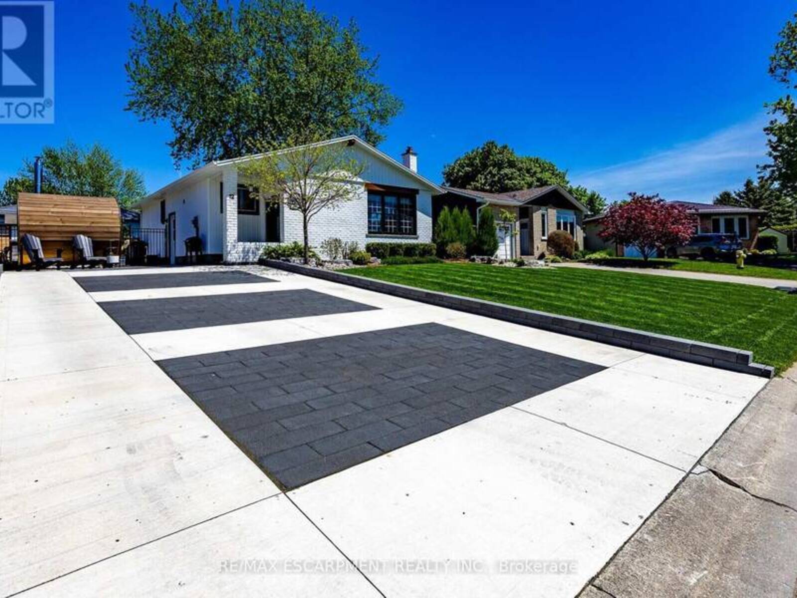 12 WESTDALE AVENUE, Port Dover, Ontario N0A 1N4