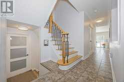 84 LORAVIEW LANE | Aurora Ontario | Slide Image Eight