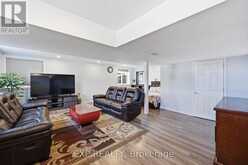 665 GREENHILL AVENUE N | Hamilton Ontario | Slide Image Twelve
