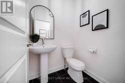 42 DARIOLE DRIVE | Richmond Hill Ontario | Slide Image Twelve
