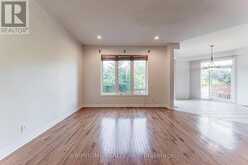 48 RED ASH DRIVE | Markham Ontario | Slide Image Fifteen
