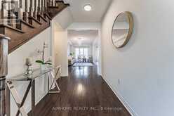 223 EMMA BROADBENT COURT | Newmarket Ontario | Slide Image Ten
