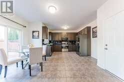 223 EMMA BROADBENT COURT | Newmarket Ontario | Slide Image Eighteen