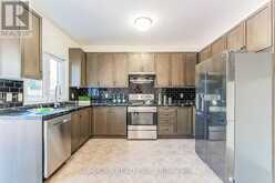 223 EMMA BROADBENT COURT | Newmarket Ontario | Slide Image Twenty-two