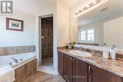 223 EMMA BROADBENT COURT | Newmarket Ontario | Slide Image Thirty-two