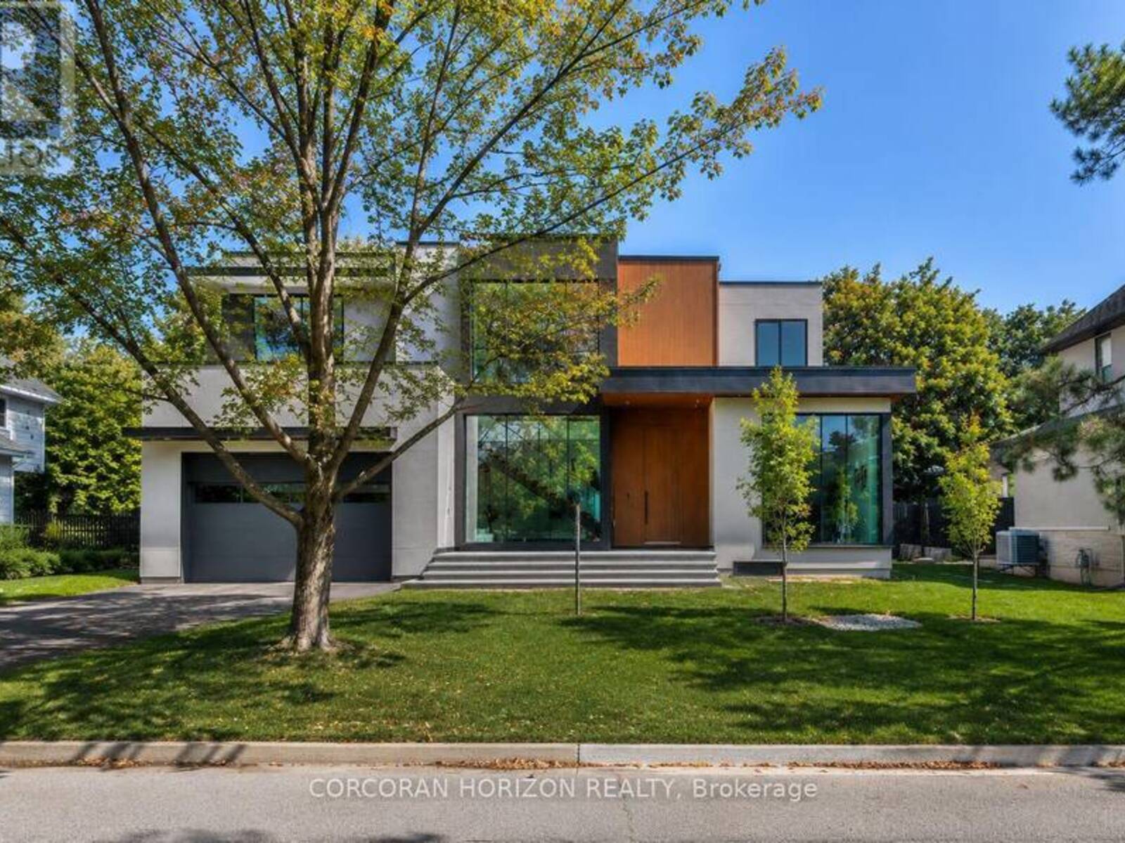 1277 HILLVIEW CRESCENT, Oakville, Ontario L6H 2C6
