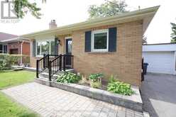 94 HAROLD STREET | Brampton Ontario | Slide Image Four