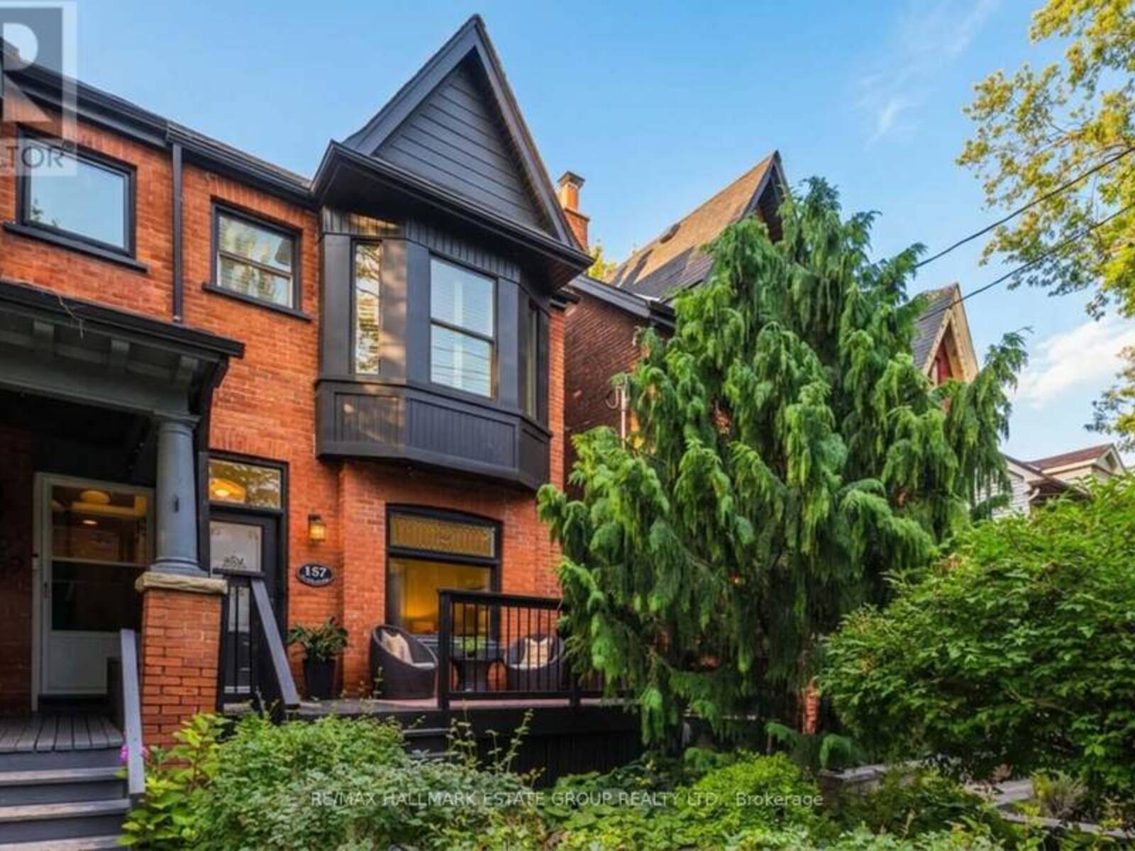157 HEWARD AVENUE, Toronto, Ontario M4M 2T6