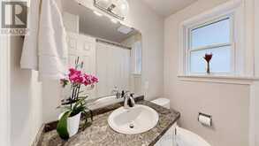 6 ATHLONE ROAD | Toronto Ontario | Slide Image Nineteen