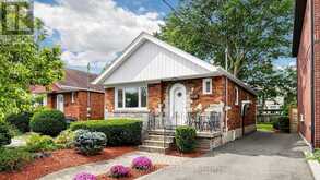 6 ATHLONE ROAD | Toronto Ontario | Slide Image One