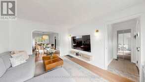 6 ATHLONE ROAD | Toronto Ontario | Slide Image Four