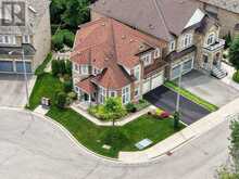 5 BRODERICK PLACE | Toronto Ontario | Slide Image Two