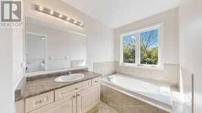 157 DOUGHERTY CRESCENT | Whitchurch-Stouffville Ontario | Slide Image Sixteen