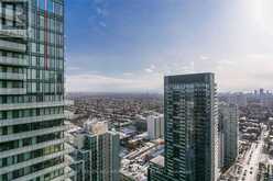 3307 - 161 ROEHAMPTON AVENUE | Toronto Ontario | Slide Image Eight