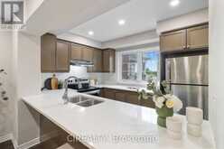 48 CASELY AVENUE | Richmond Hill Ontario | Slide Image Eight