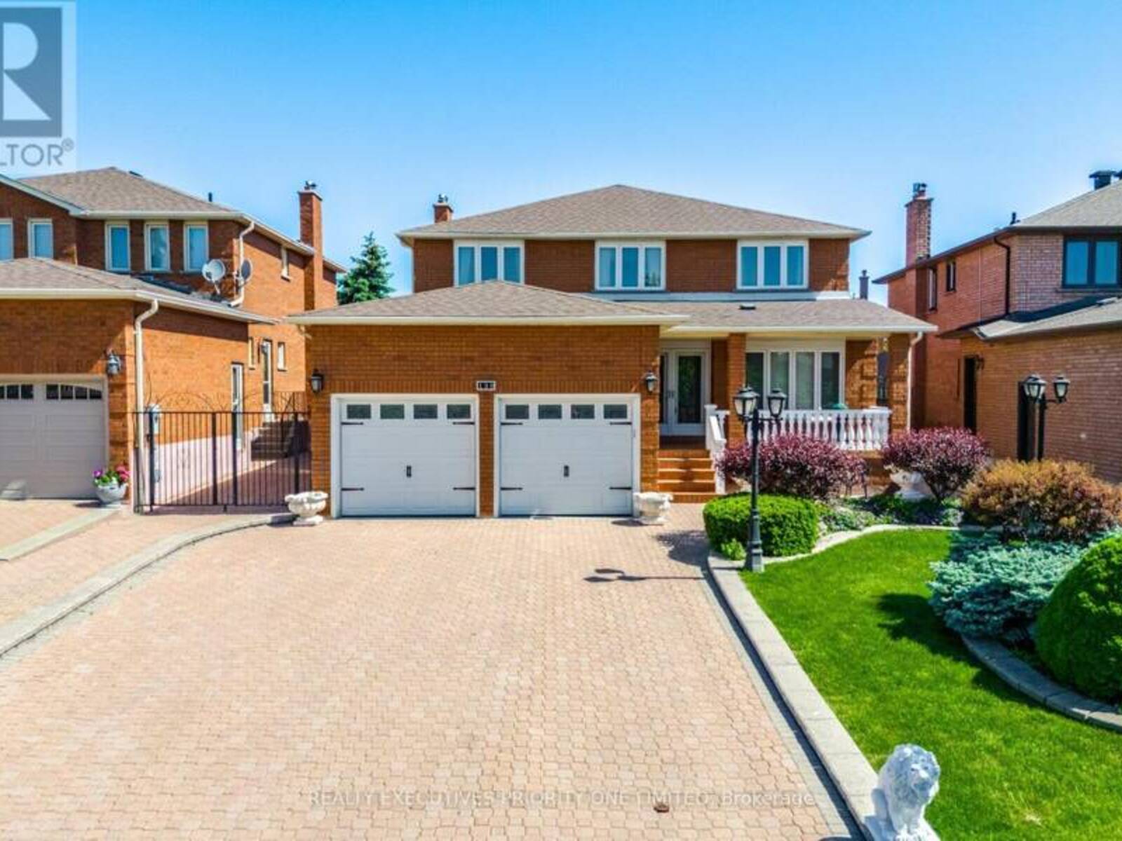 139 JADE CRESCENT, Vaughan, Ontario L4L 6M1