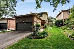 11 BISHOP CRESCENT | Markham Ontario | Slide Image Four