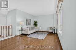 127 KNAPTON DRIVE | Newmarket Ontario | Slide Image Eight