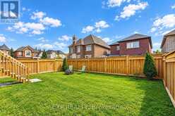 574 SWEETWATER CRESCENT | Newmarket Ontario | Slide Image Thirty-three