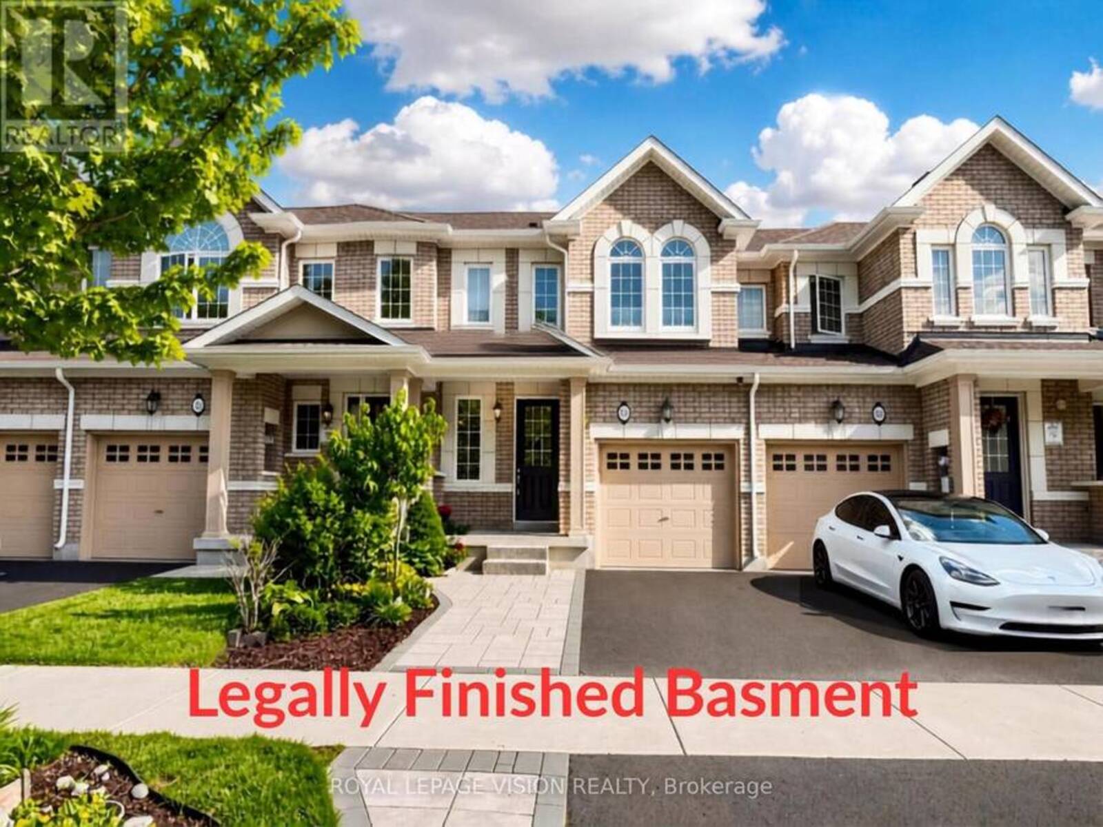 24 PENNYCROSS CRESCENT, Brampton, Ontario L7A 4M1
