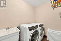 8 ROGERS TRAIL | Bradford West Gwillimbury Ontario | Slide Image Thirty-two